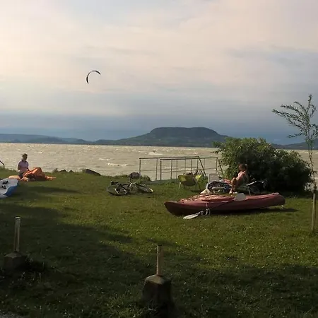 Apartament Kaposvari Tarsasudulo *